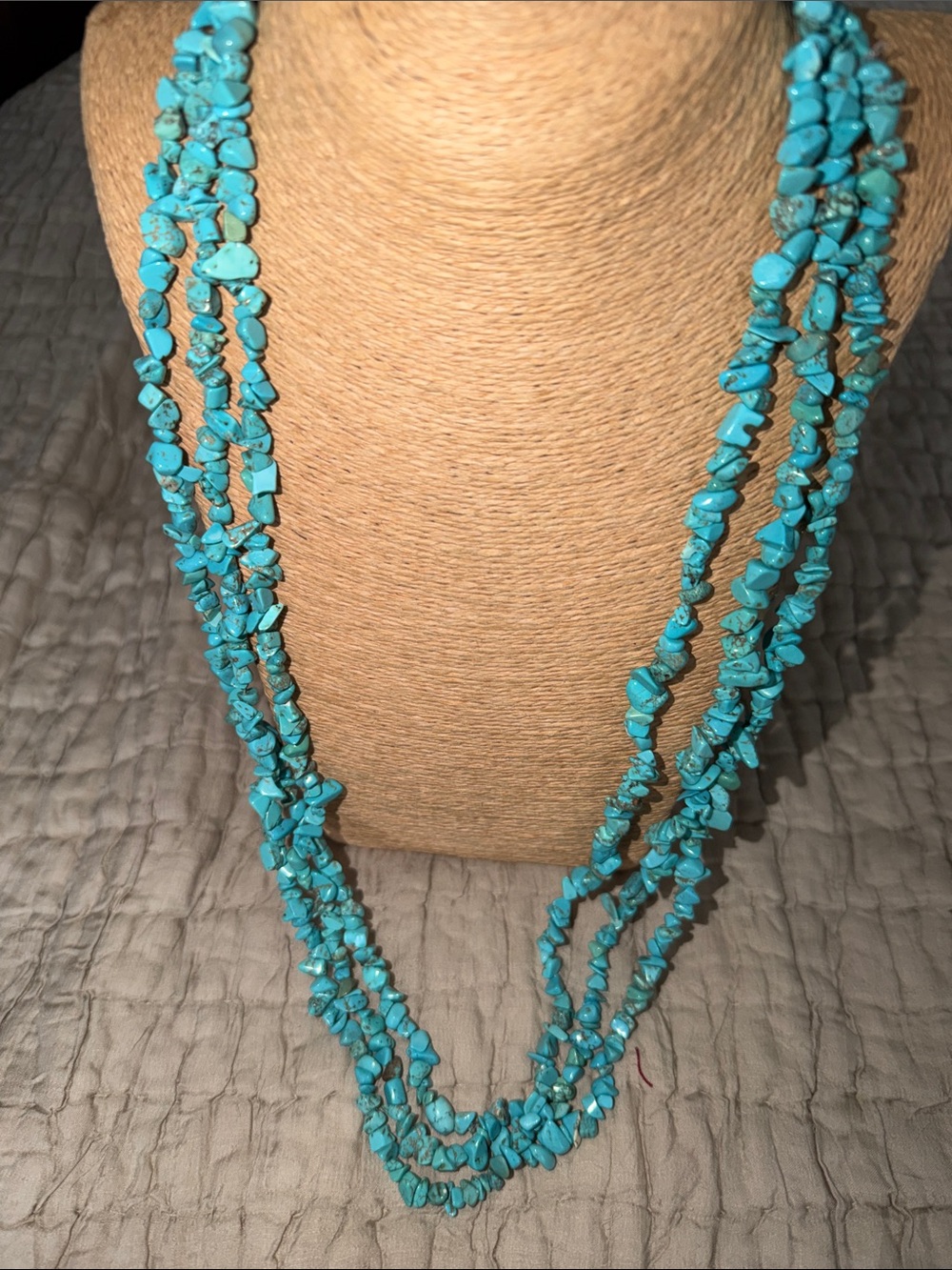 Three strands of beautiful turquoise chips - Picture 5 of 8